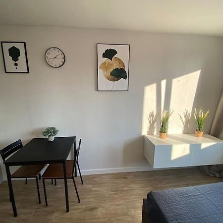New Apartment With Magnificent View Варшава Екстериор снимка
